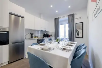 Image de Palacio Real DownTown. 5br 3bth. New