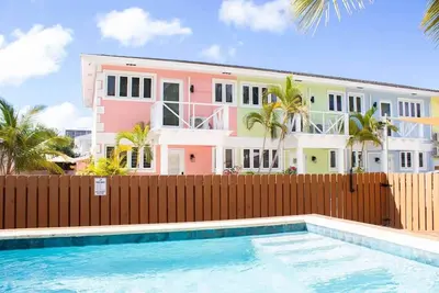 Tangerine Sunsets Green Marlin