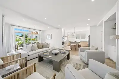 Image de New 4br Ack home w comm pool, clubhouse & fitness ctr. Close to beach and town!