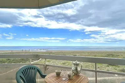 Image de T2 climatisé à Barcarès avec accès direct plage et parking