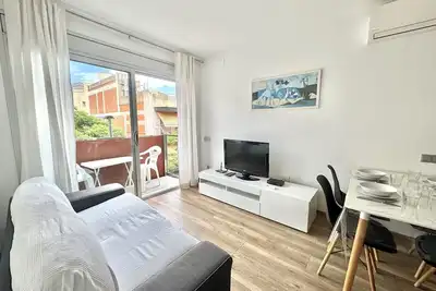 Image de Bel appartement au centre de Roses, près de la plage et commerces, avec parking privé