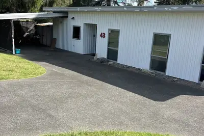 Kinloch Lake House overlooking Golf Course