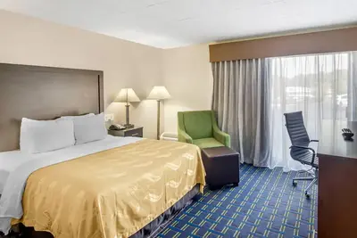 Quality Inn Waynesboro