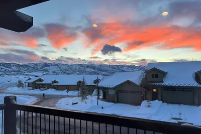 Image de Modern Mountain Lodge, Hot Tub, Bunk Suite, Minutes to Park City & Deer Valley