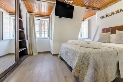 Image de Alfama the Best Iii, in Old Lisbon