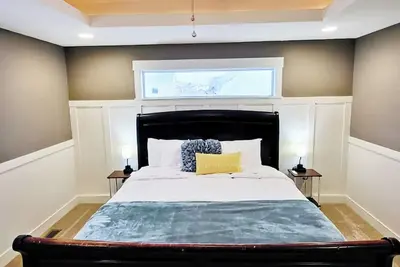 Image de The Grove. Barton. Holds 30+. 8bd 4 Bathrooms. 2 King Suites. Memory Factory