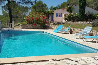 Villa provençale avec piscine privée à Salernes