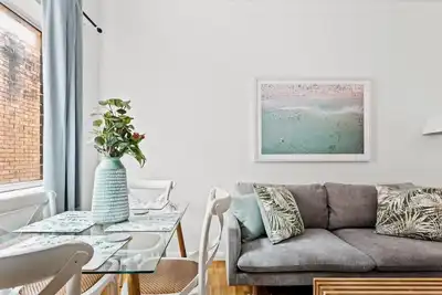 Image de Appartement 2 chambres à Bondi avec vue imprenable sur le lever du soleil