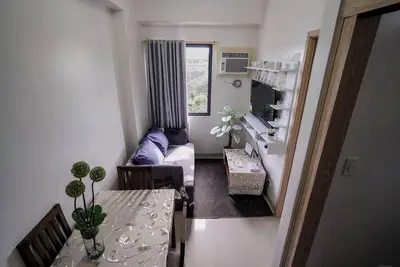 Image de Beautiful 2-bedroom condo with Ac in soothing Muntinlupa