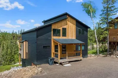 Image de Summit Seeker - Modern Mountain Home