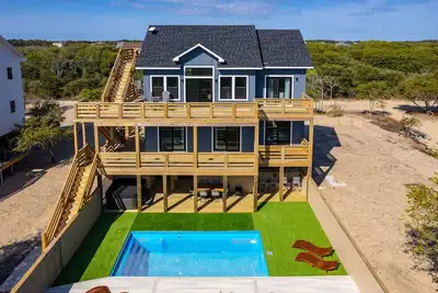 Image de Spacious 4-bedroom house in quaint Corolla where luxury meets the sea