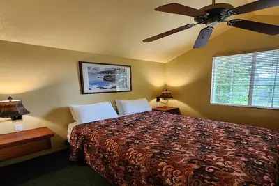 Image de 2 Welcoming Family Rooms Conveniently Located Near Top Coastal Attractions
