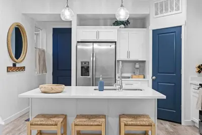 Image de White Pine Retreat, close to Market/Marina