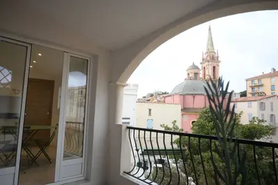 Image de Appartement tout confort, centre historique, vue mer, à 10mn de la plage