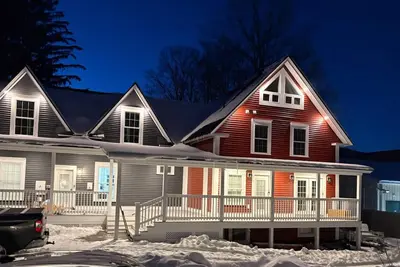 Image de Downtown Remodel: Restaurants & Mountain Shuttle