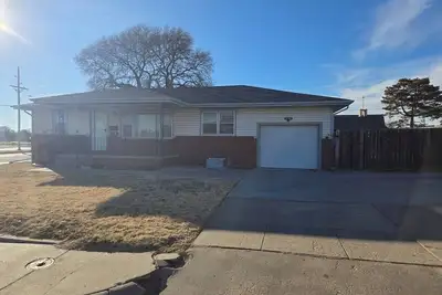 Image de Centrally Located Basement Apartment