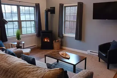 Image de 2-bedroom house in beautiful Rosendale Ny with access to 100s of acres of woods