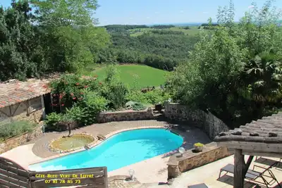 Image de Grande maison de campagne Gîte bleu vert de littré