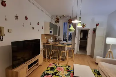 Image de T2 ENTIÈREMENT RÉNOVÉ Proche Centre Ville Et Monuments Historiques