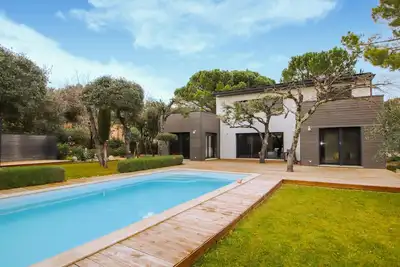 Image de Awesome home in Suze la Rousse