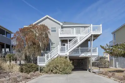 Image de 1611 - Ocean Therapy: Oceanside Corolla | 116 Yds to Beach & Tennis
