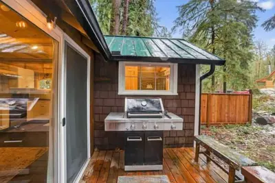 Image de The Cabin in the Woods (but not scary)