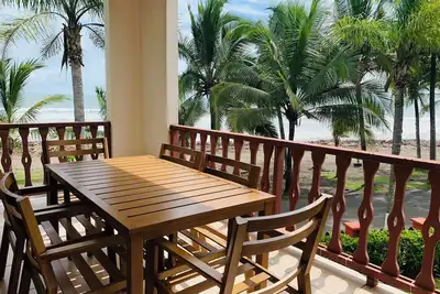 Image de Condo beachfront Bahia Azul 4pax 3b