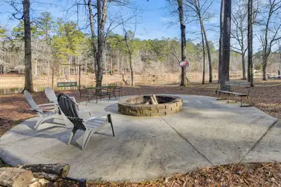 Image de Fish & Float! Flint River Retreat w/ Pavilion