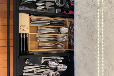 Image de Cozy 1-bedroom cottage in tranquil Madison Valley, perfect for relaxing stays