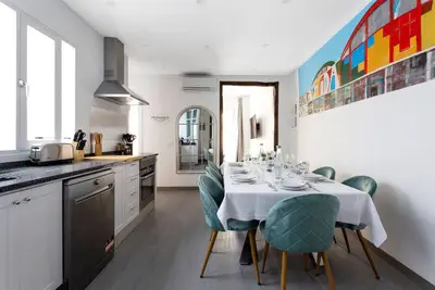 Image de DownTown La Latina Grupos, by MoNARO