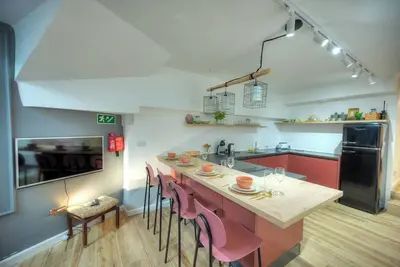 2br Duplex designer home in Sliema w/Wifi & Ac