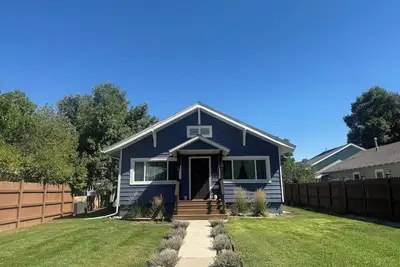 Image de Charming 3-bedroom house in serene Lander with all the amenities of home