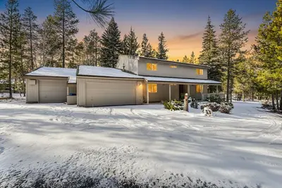 Image de Two Beautiful Lodges with Hot Tubs!