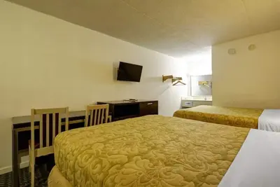 Image de Family Stay near Sycamore State Park | Free Parking & Pet-Friendly