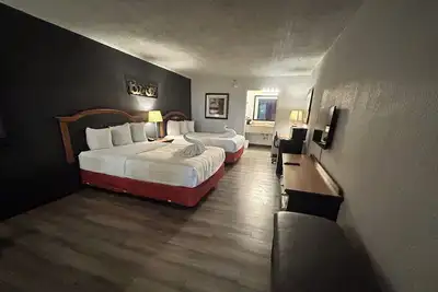 Image de 4 Inviting Rooms w/ Breakfast | Cultural Explorer Stay -Close to Museums & Parks