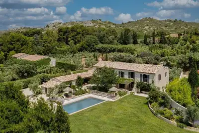 Image de Maison De Marbre - Cinq Chambres Villa, Couchages 10