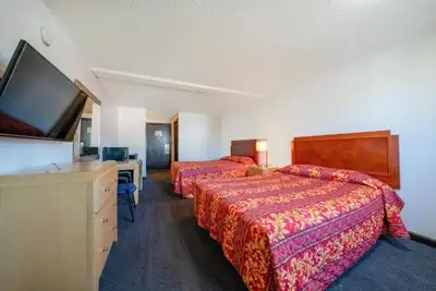 Image de Enjoy Peaceful Comfort Near South Waterfront City Park – Only 6 Miles Out