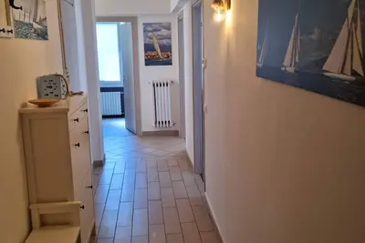 Image de Charming three-room apartment 100m from the beaches