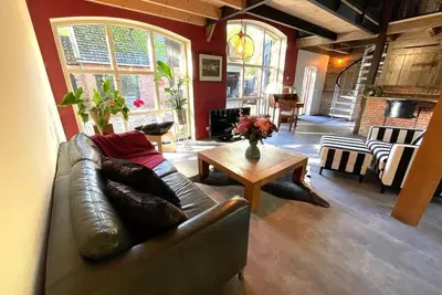 Image de Former servants' quarters transformed into a beautiful holiday home!