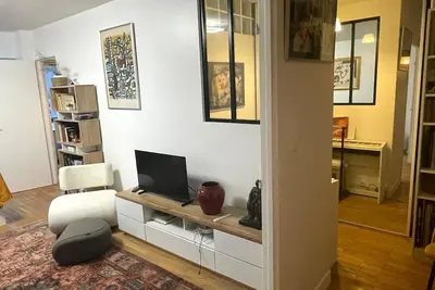 Image de Appartement calme près du Marais, balcon