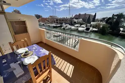 Image de Studio confortable climatisé avec Wi-Fi à 800m de la plage de Santa Margarita