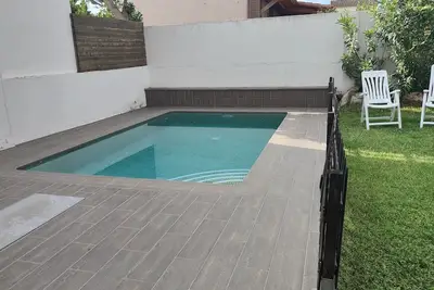 Image de Casa Bon Retorn avec piscine commune, internet gratuit à deux pas de la plage.