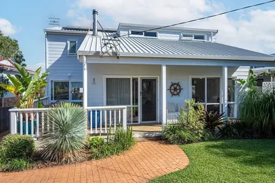 Image de Manyana Pearl family home walk to the beach