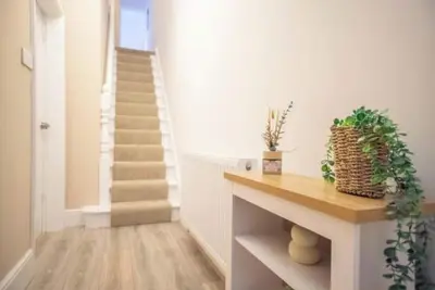 Image de Cosy & Comfortable stay with Free Parking.