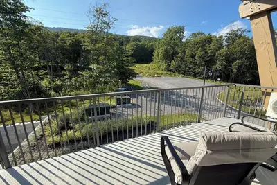 Image de The Alpine Condo | Ski-in-ski-out Msa