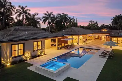 Image de 1-Acre Oasis: Pool/Spa, Pickleball, Bball & More