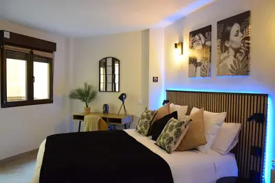 Image de Quiet and comfortable accommodation in El Molar, near the wineries/caves.