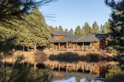 Image de Risa Cabin: Private Lake, Hot Tub, Ideal for Families