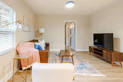 Image de Spacious 3br Home 10 Mins to Mercedes-Benz Stadium