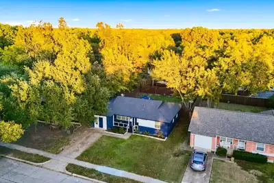 Image de Casa Luna, Pool Table, Big Backyard, 24/7 Check In